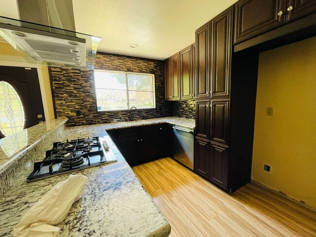 Photo - Coming soon! 3 bed, 2 Bath in centrally located community of Redlands House