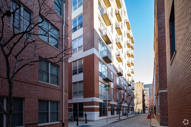 Vista exterior - 113 N Bread St