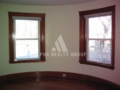 Building Photo - 132 Glenville Ave