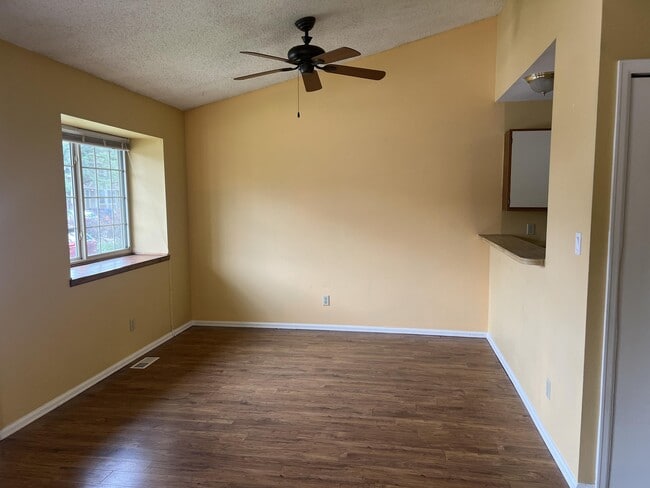 Photo - 870 London Green Way Townhome