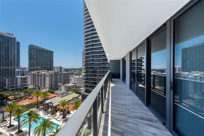 Foto del edificio - 801 S Miami Ave