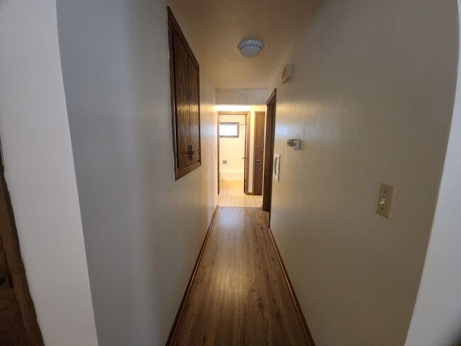 Foto del edificio - 1225-1227 Primrose Lane