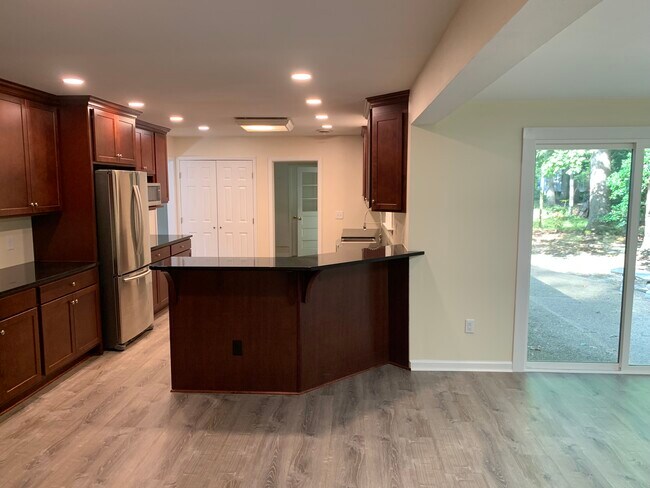 Foto del edificio - 207 Mill Neck Rd