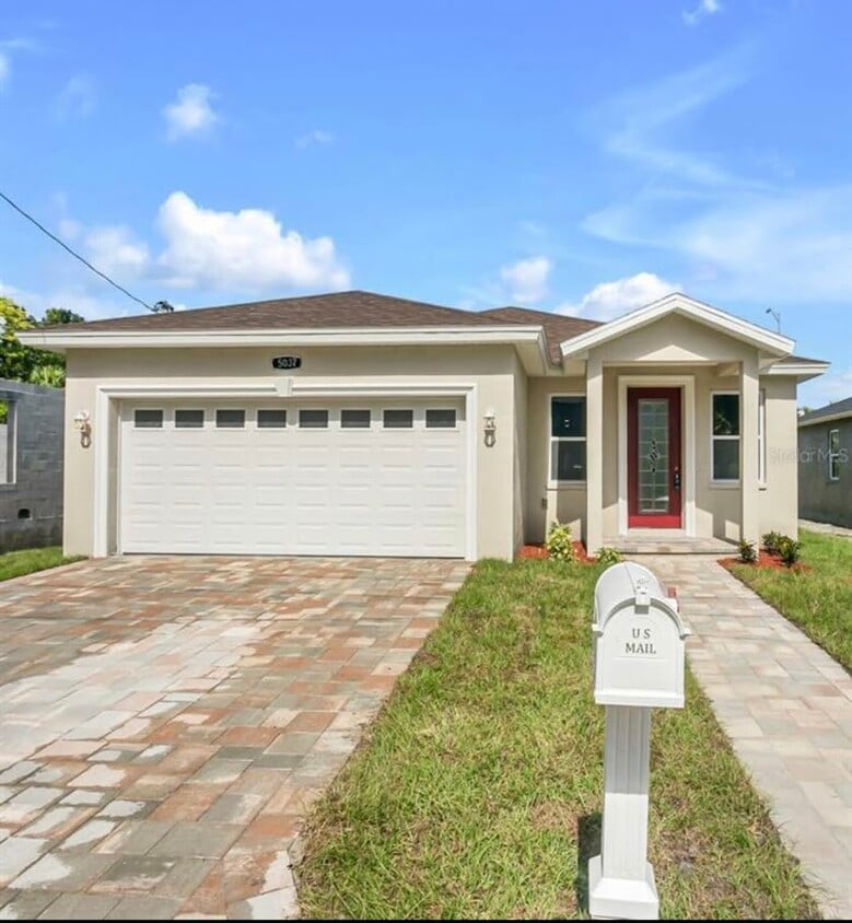 Photo - 5047 23rd St N (Saint Petersburg, FL)