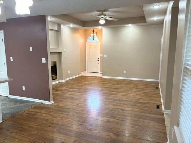 Building Photo - 3 Bedroom All Brick Home Southwest Springf...