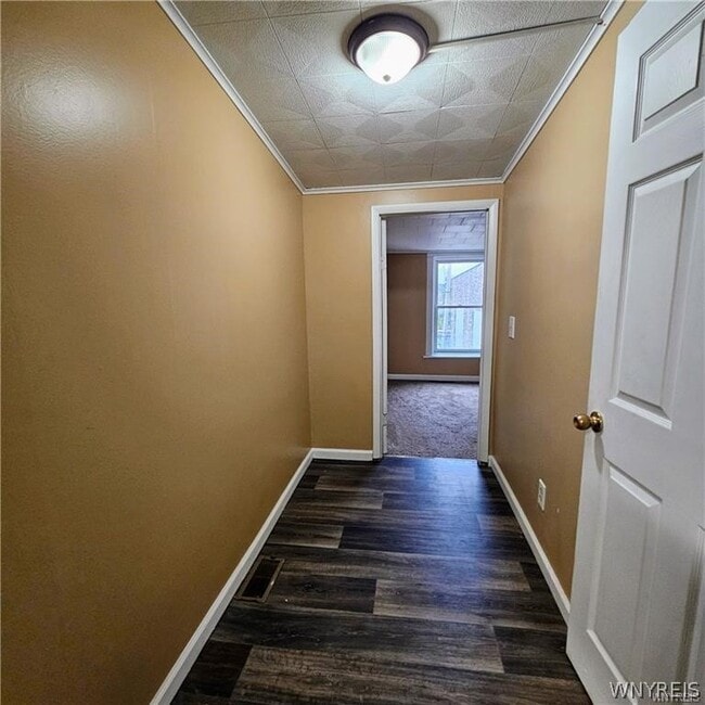 Building Photo - 335 N Main St