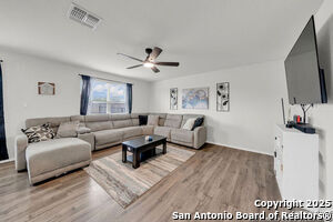 Foto del edificio - 335 Kildeer Creek