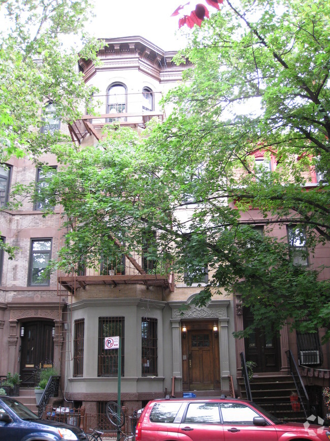 Primary Photo - 451 State St