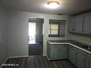 Foto del edificio - 5315 Shannon Ave
