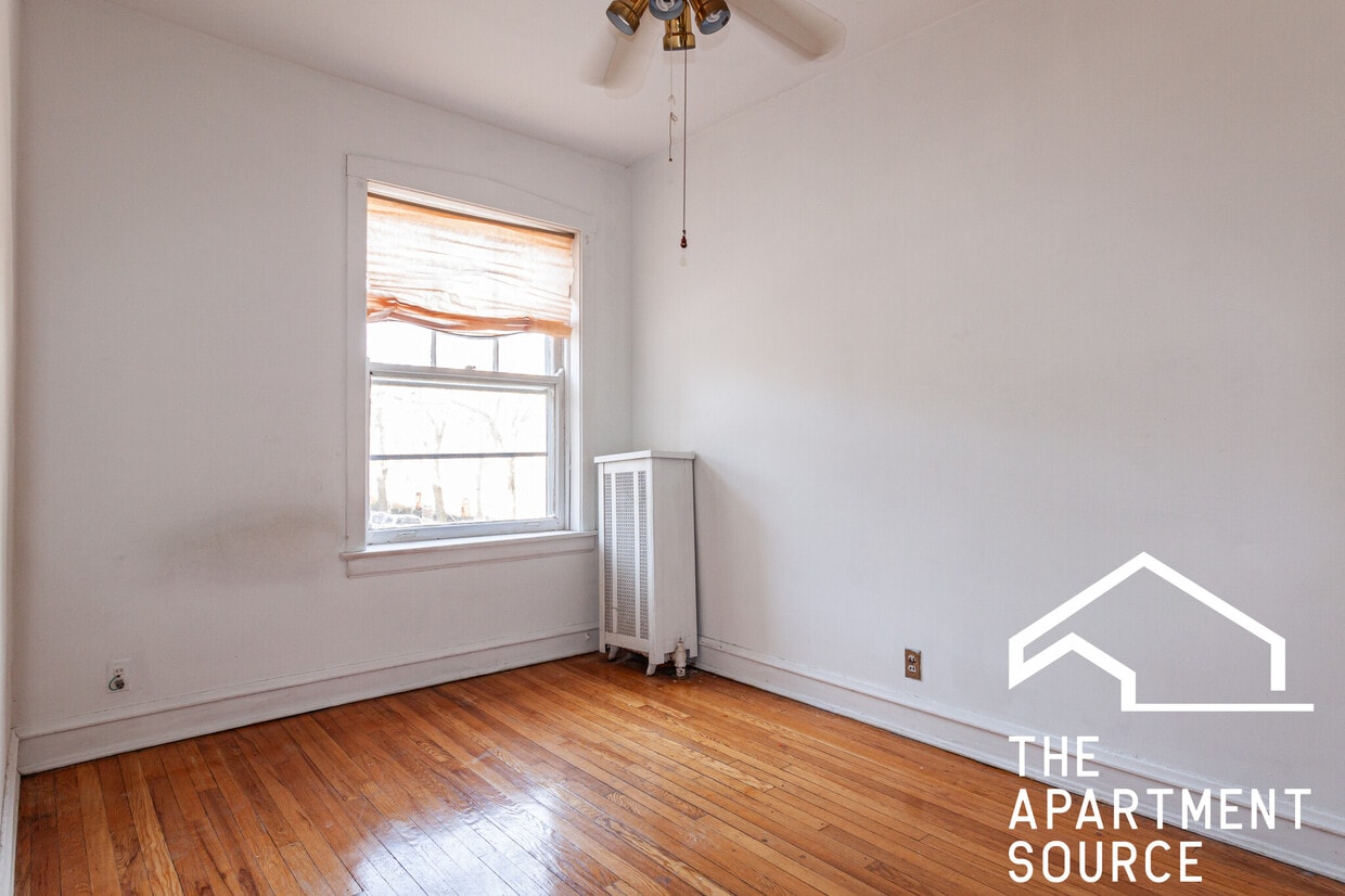 Foto principal - 5023 N Winchester Ave