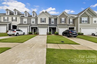 Building Photo - 2777 Yeager Dr NW