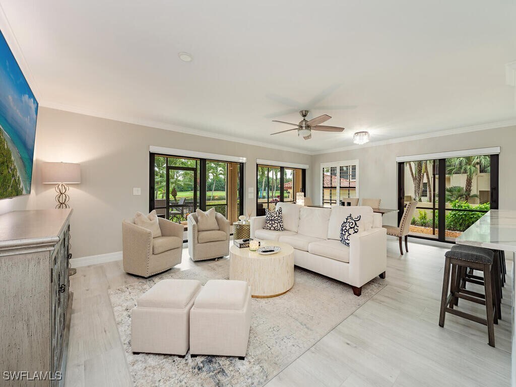 Foto principal - 6080 Pelican Bay Blvd