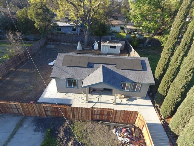 Foto del edificio - 211 W Norwich Dr
