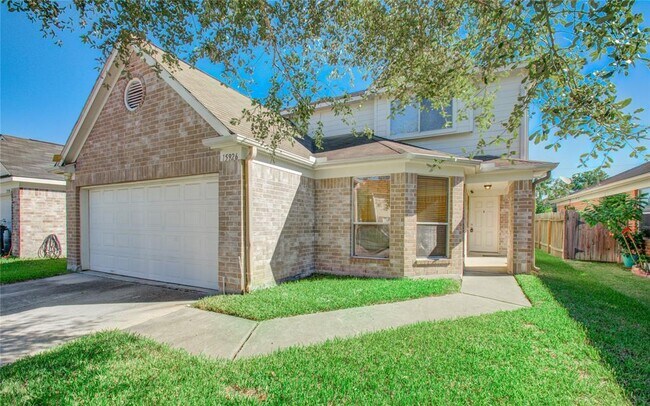 Building Photo - 15926 Pin Oak Ridge St