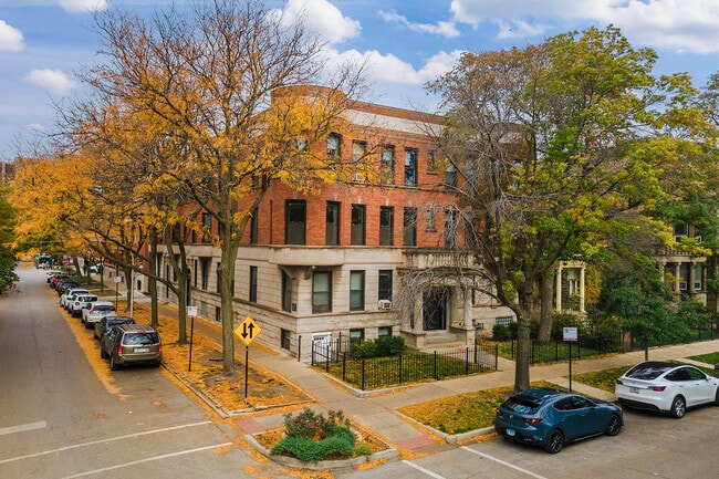 Building Photo - 2909 N Mildred Ave