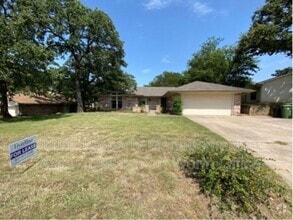 Building Photo - 7232 Timberidge Dr