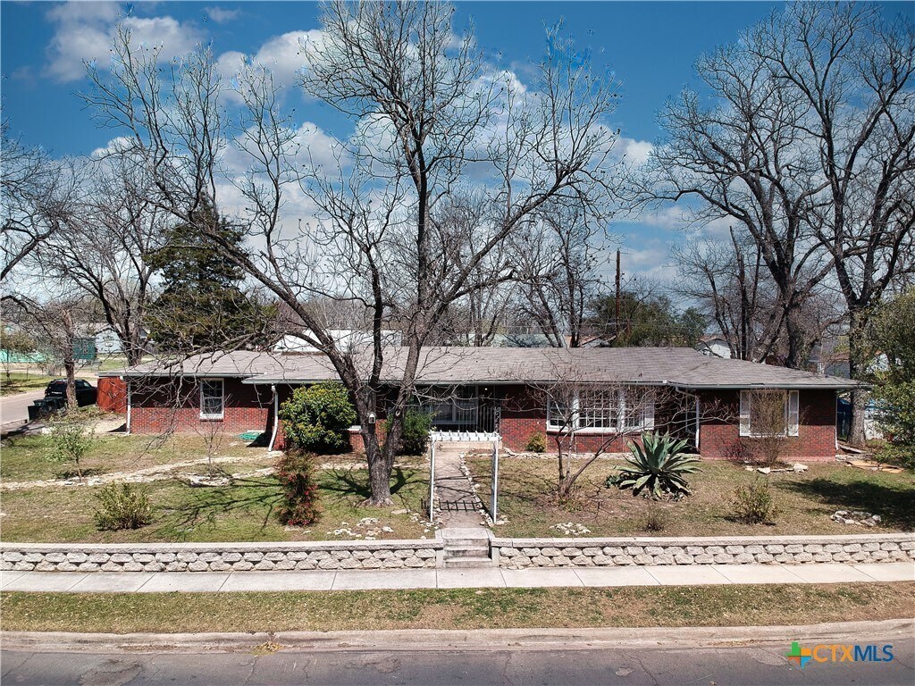 Foto principal - 901 Duncan Ave