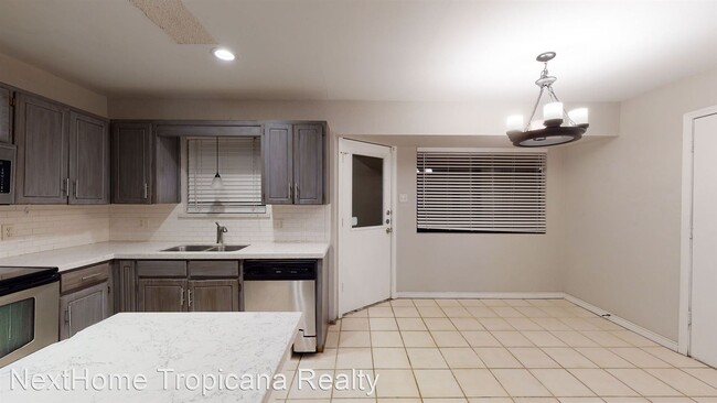 Building Photo - 4 br, 2 bath House - 3510 Bacon Ranch Road