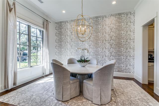 Foto del edificio - 6439 Woodland Dr