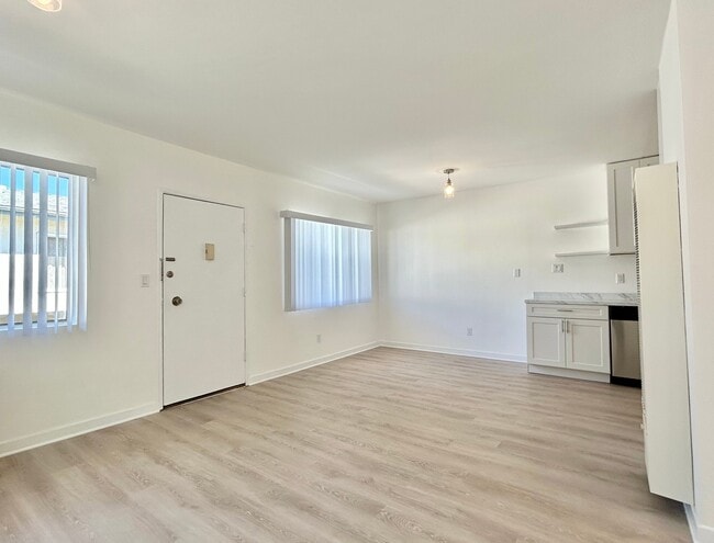 Building Photo - 1534 10th St