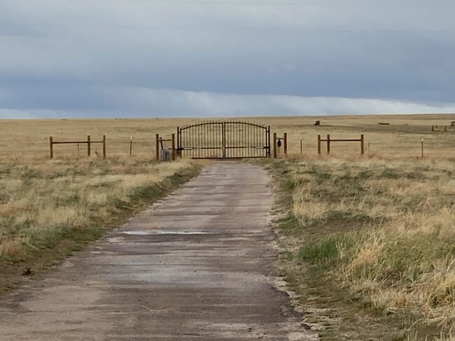 Building Photo - 3 Bedroom Ranch on 35 Acres