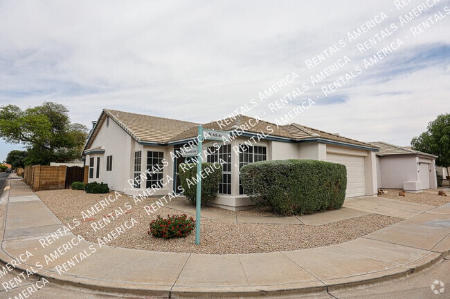 Building Photo - 15831 N 6th Ave