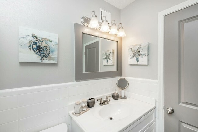 Bathroom vanity - Novus on Cobb Apartments