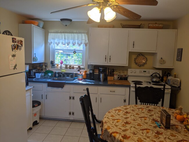 Foto del edificio - 7-11 Wilcox Ln