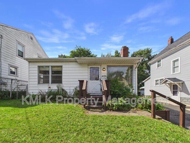 Foto del edificio - 1274 Collinwood Ave