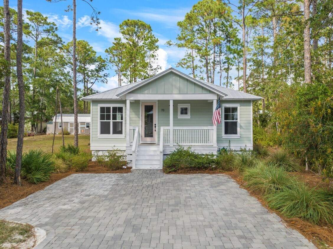 Primary Photo - 70 W Wild Blueberry Way