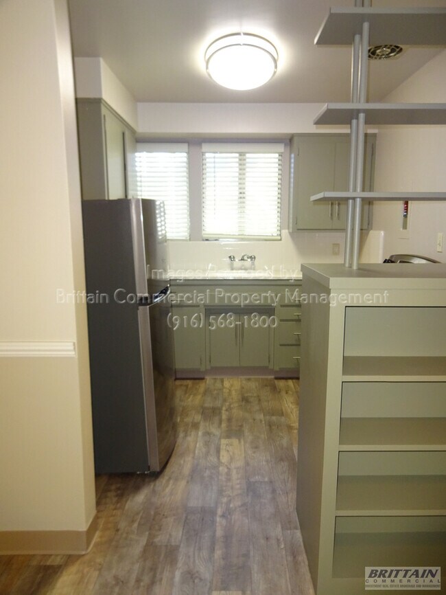 Building Photo - 5492 Carlson Dr