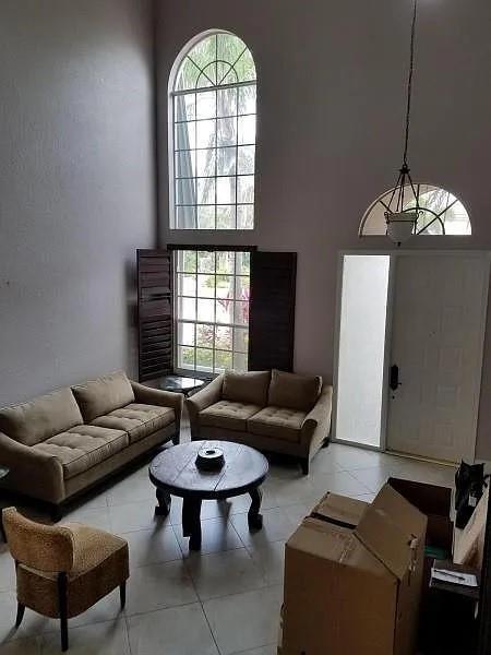 Foto del edificio - 9657 Vineyard Ct