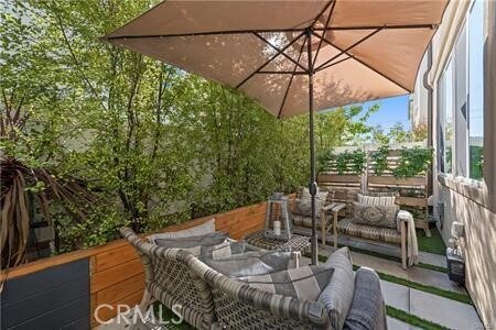 Foto del edificio - 945 Sunlit Ln