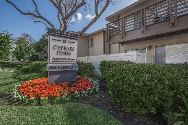 Foto del edificio - Cypress Pines Apartment Homes