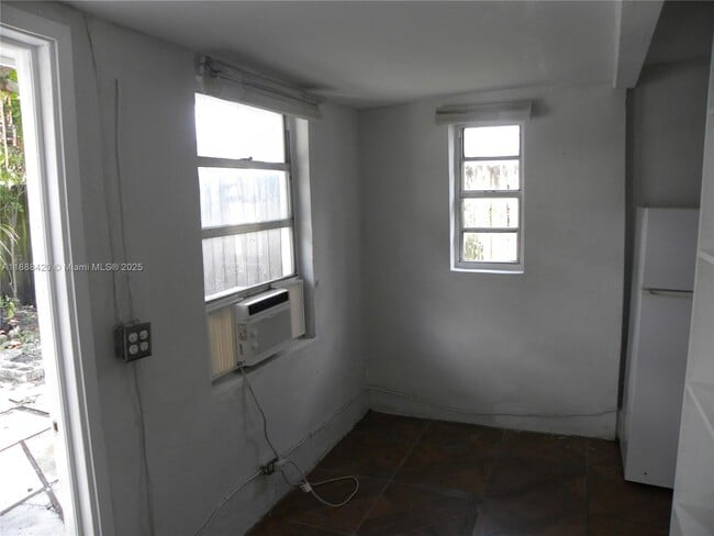 Foto del edificio - 214 NW 49th Ave