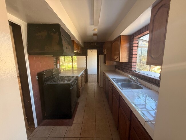 3 bedroom 2 Bathroom Home in Colton - 3 bedroom 2 Bathroom Home in Colton