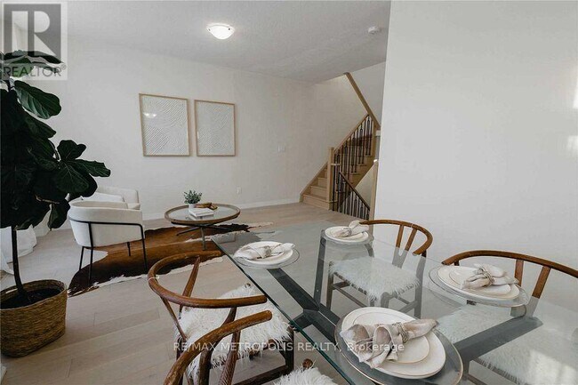Building Photo - 21 Ravenbury St