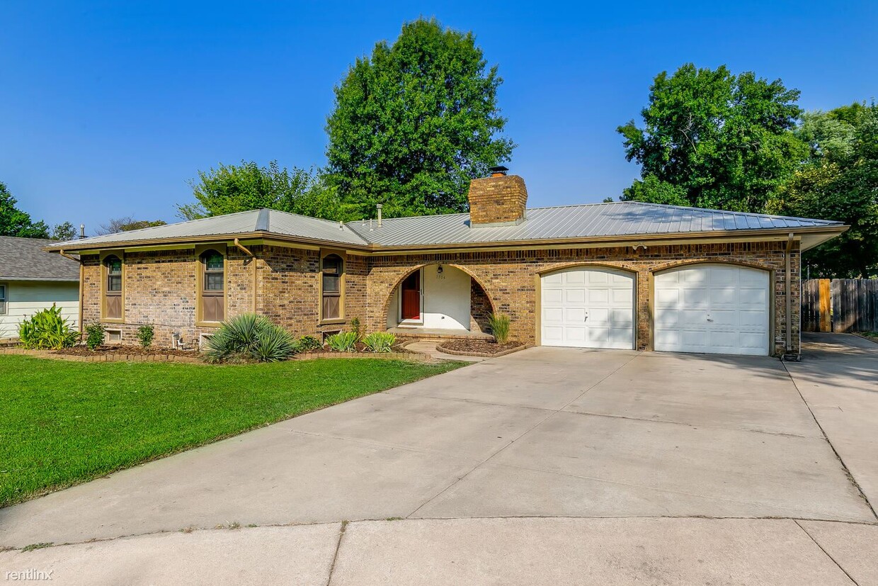 1306 Brookfield Ln, Derby, KS 67037 House Rental in Derby, KS