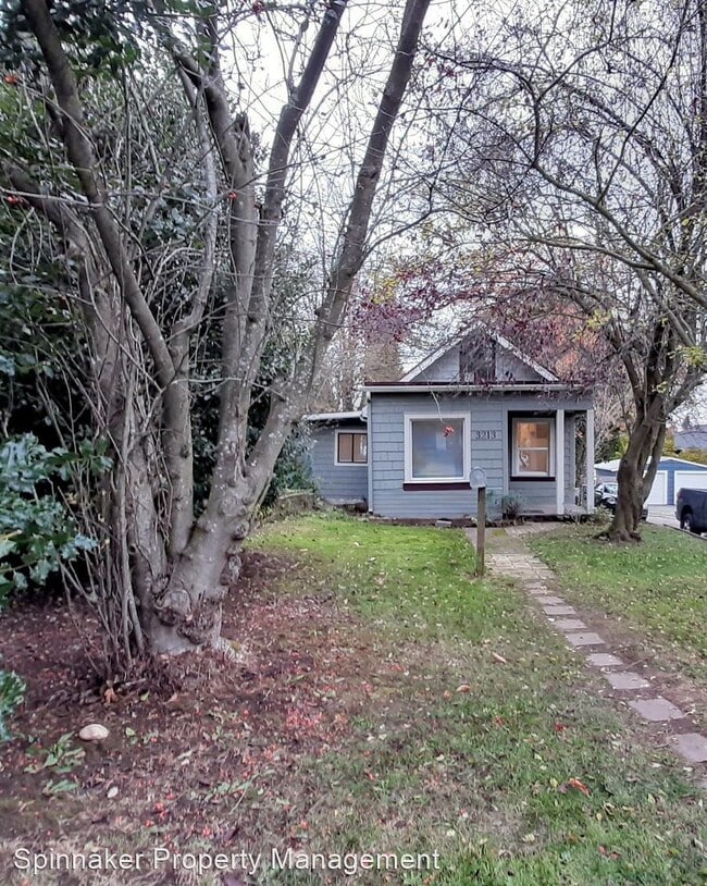 Building Photo - 1 br, 1 bath House - 3213 6th Ave