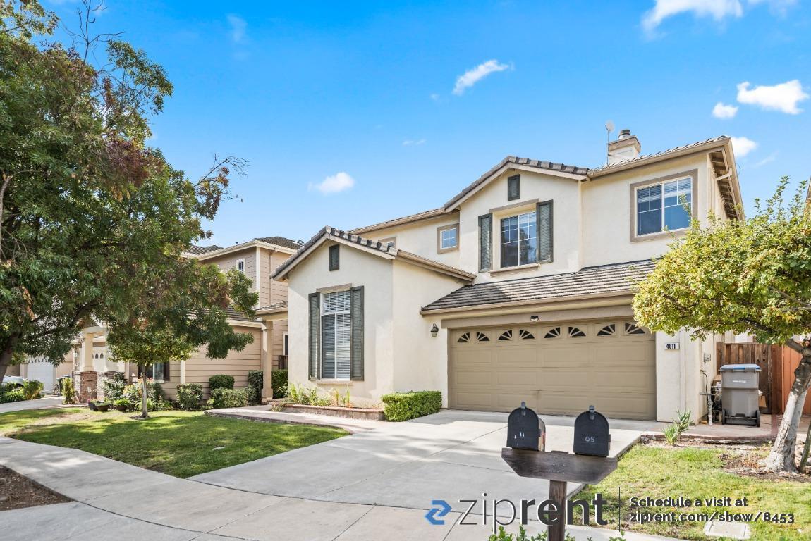Primary Photo - 4011 Greenyard Ct