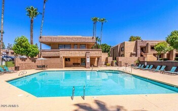 Building Photo - 3601 W Tierra Buena Ln