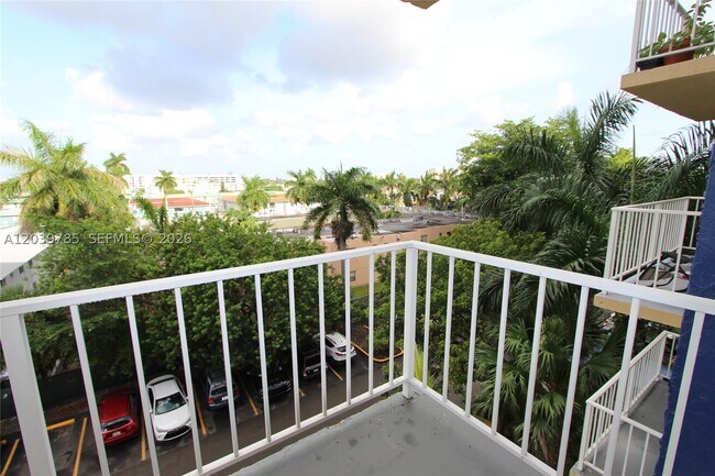 Building Photo - 4550 NW 9th St