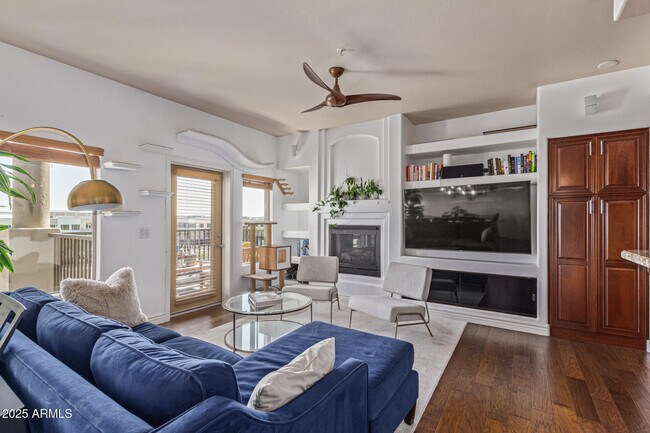 Foto del edificio - 5450 E Deer Valley Dr
