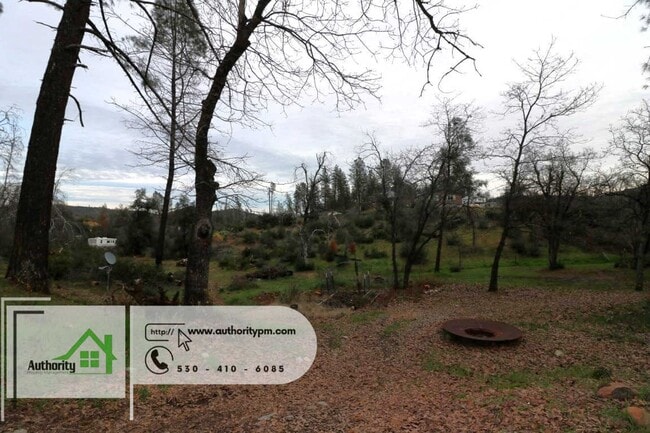 Building Photo - 15095 Rock Creek Rd. Pets Considered with ...