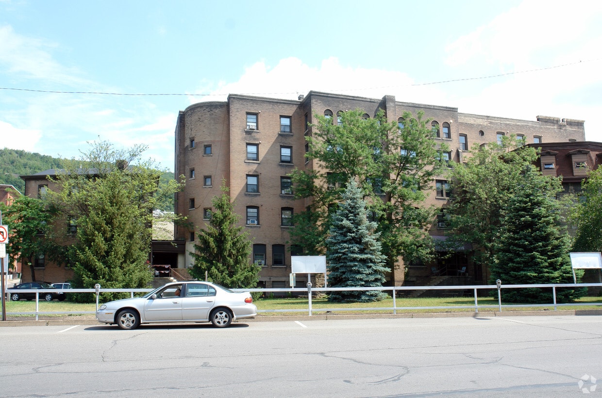 Primary Photo - Center City Apartments