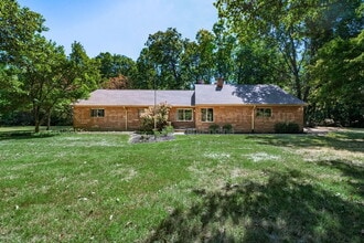 Building Photo - 5293 Ashford Rd