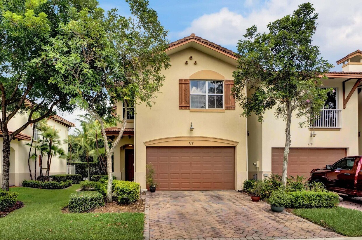 Foto principal - 117 E Prive Cir