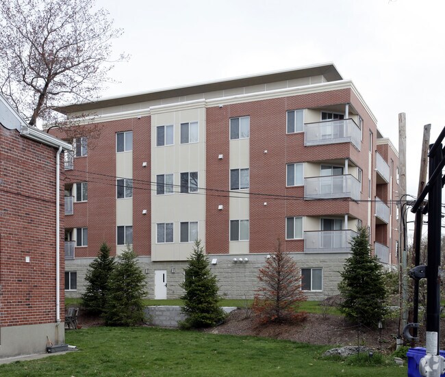 Building Photo - 310 Hammond Pond Pkwy