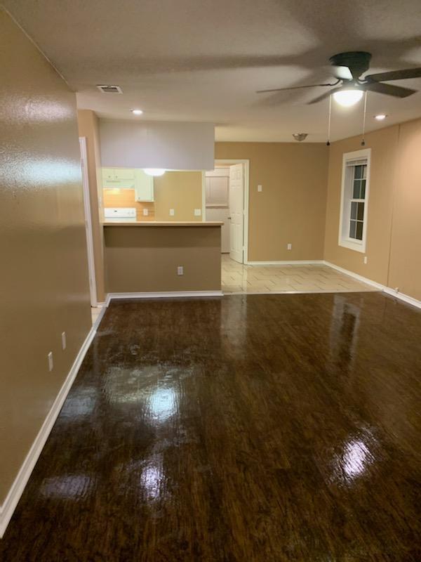 Foto del edificio - 13541 Sheldon Ln