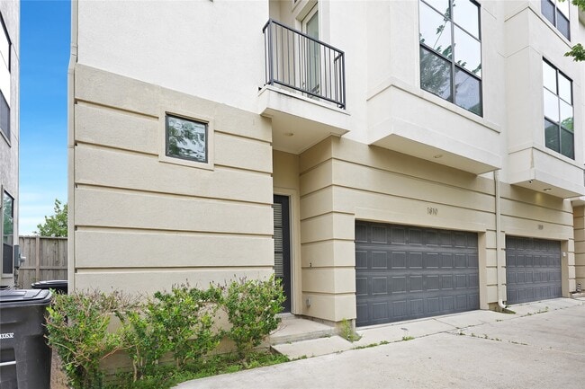 Building Photo - 1810 Thompson St